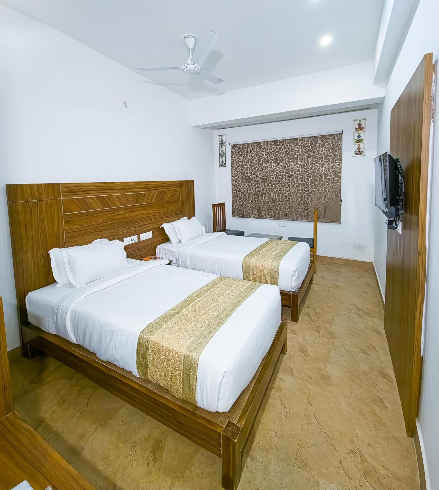 Amritara Ramila Kutir Hotell Ayodhya Exteriör bild