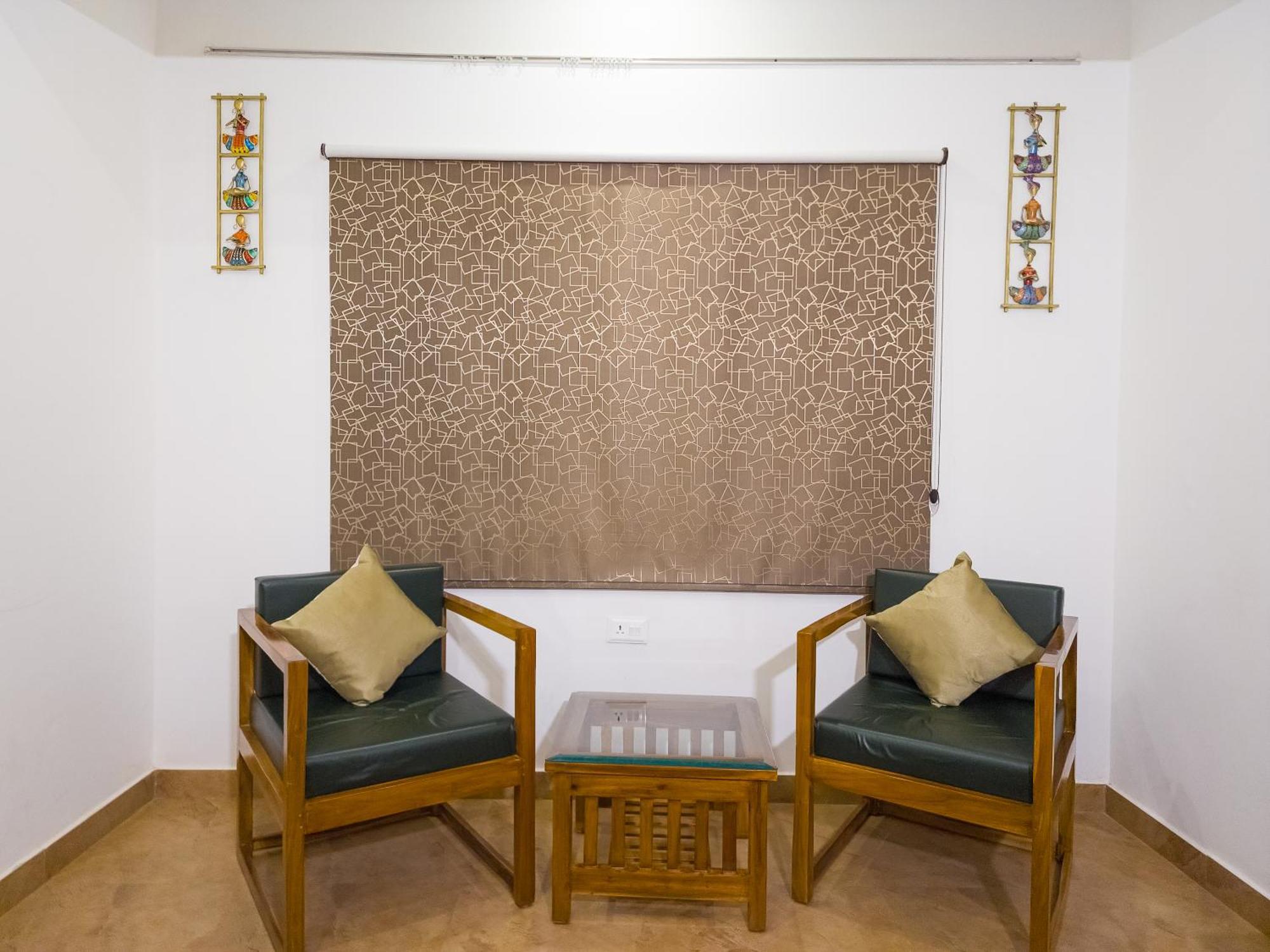 Amritara Ramila Kutir Hotell Ayodhya Exteriör bild