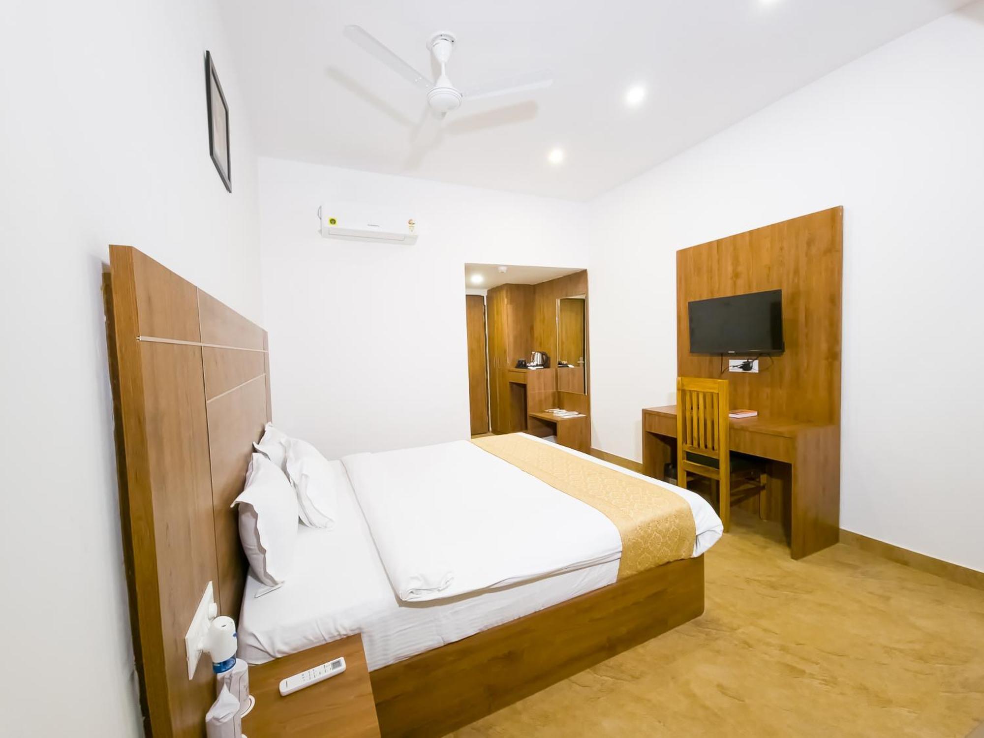 Amritara Ramila Kutir Hotell Ayodhya Exteriör bild